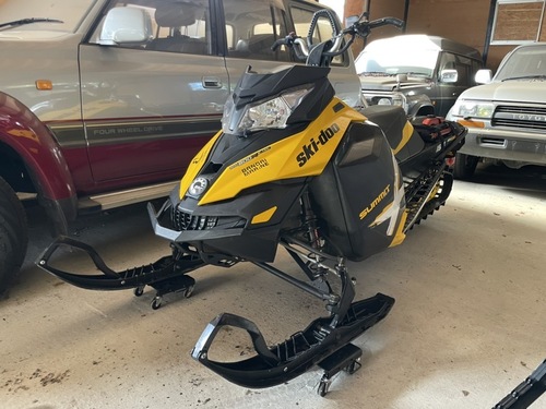  スキードゥー ski-doo ROTAX 800R SUMMIT 154 REVXM スノーモービル 車体 2013年モデル